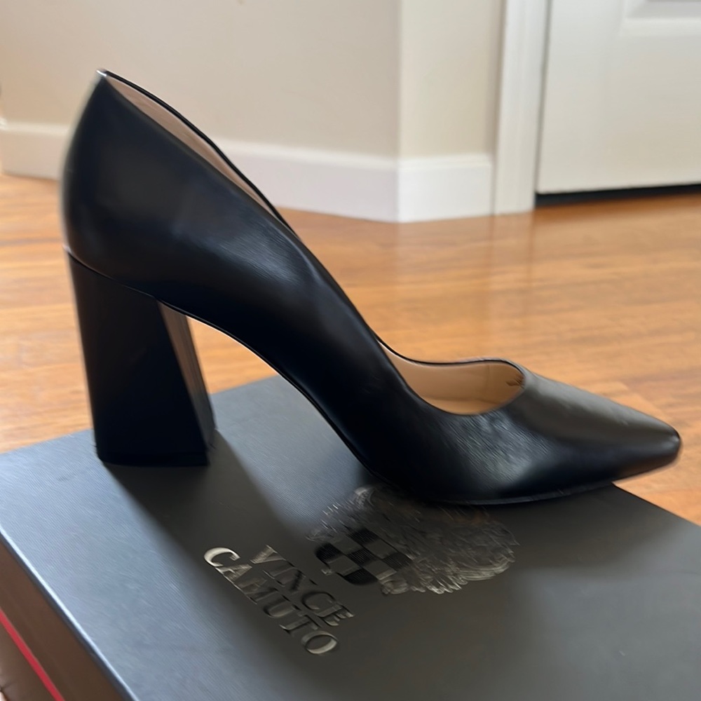 Vince Camuto Talise - brand new.